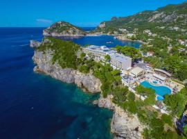 Akrotiri Beach Resort Hotel - Adult Friendly，位于帕莱欧卡斯提撒的酒店