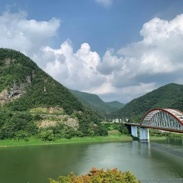Danyang Rio 127 Guesthouse，位于丹阳的酒店