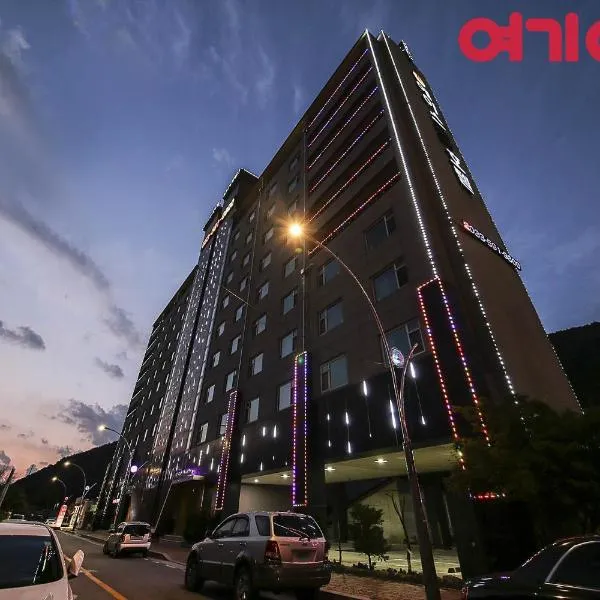 Jeongsun Ace Family Tourist Hotel，位于旌善的酒店